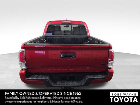 Used 2021 Toyota Tacoma TRD Sport w/ Technology Package AWD/4WD image 8