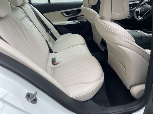 New 2026 Mercedes-Benz E 350 E 350 RWD Sedan image 40