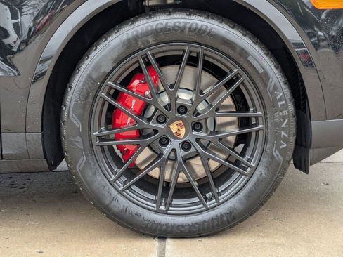 New 2026 Porsche Cayenne S image 28