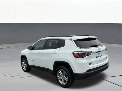 Used 2024 Jeep Compass Latitude AWD/4WD image 7