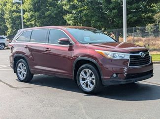 Used 2014 Toyota Highlander Plus AWD/4WD video 2
