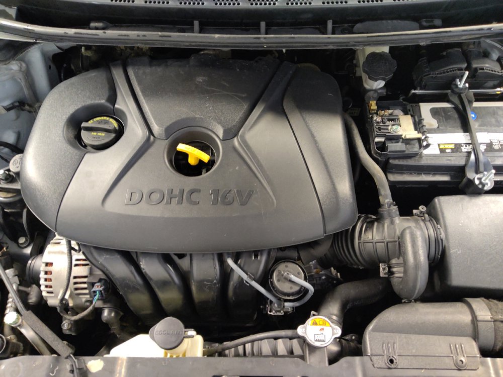 Used 2015 Hyundai Elantra Limited w/ Option Group 05 FWD image 30