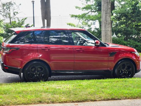 Used 2019 Land Rover Range Rover Sport HSE image 9
