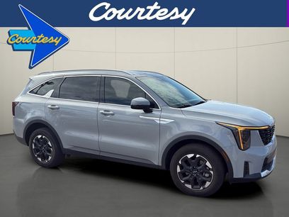 Used 2024 Kia Sorento S w/ Panoramic Sunroof Package