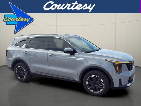 Used 2024 Kia Sorento S w/ Panoramic Sunroof Package AWD/4WD image 1
