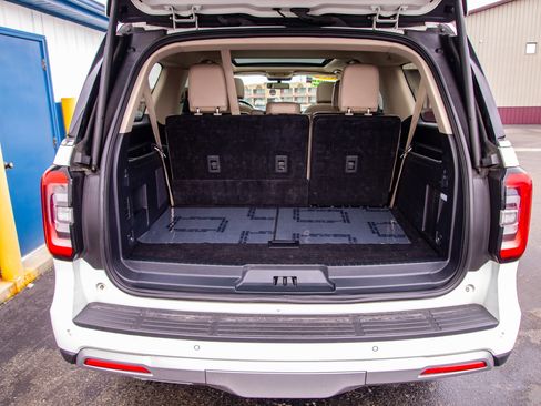 Used 2024 Ford Expedition Max Limited image 34