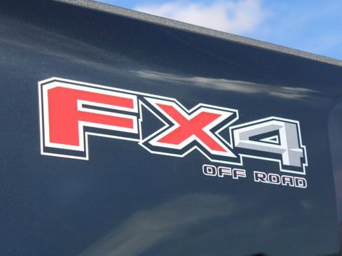 Used 2023 Ford F350 Lariat w/ Sport Appearance Package image 18