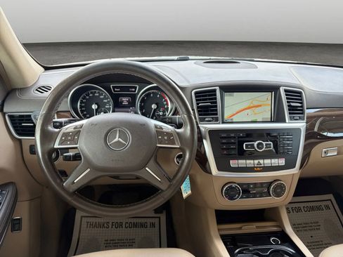 Used 2014 Mercedes-Benz GL 450 4MATIC image 18