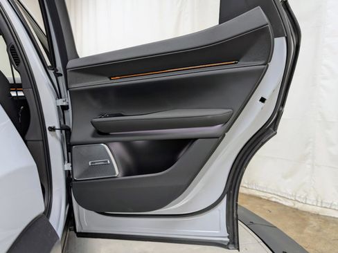 Used 2025 Polestar Polestar 3 image 23