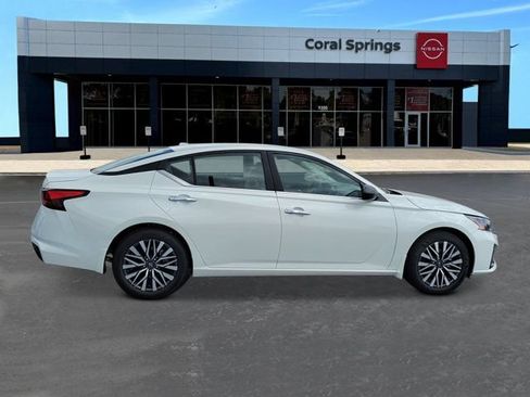 New 2026 Nissan Altima 2.5 SV FWD image 6