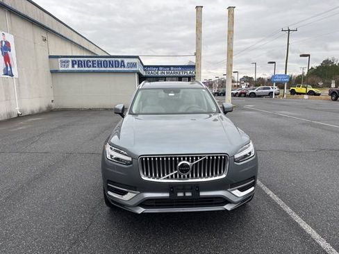 Used 2020 Volvo XC90 T8 Inscription w/ Protection Package Premier image 3