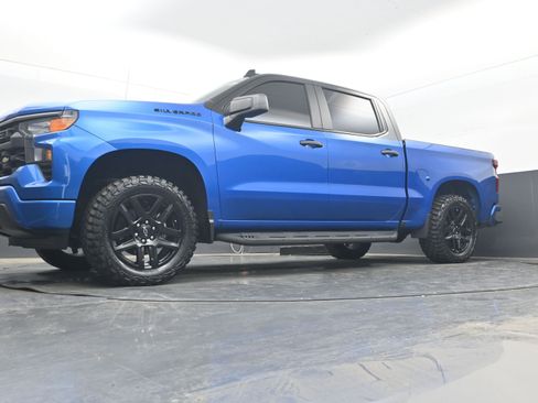 Used 2022 Chevrolet Silverado 1500 Custom AWD/4WD image 25