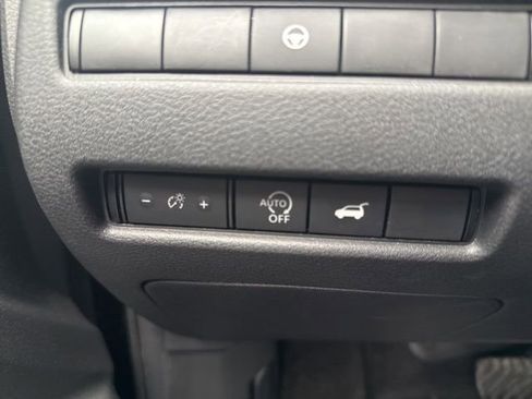 Certified 2023 Nissan Rogue SV w/ SV Premium B Package image 11