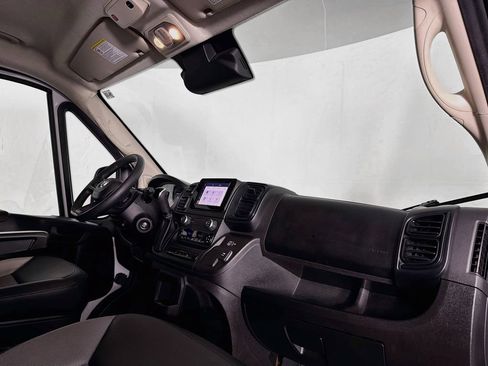 Used 2024 RAM ProMaster 2500 w/ Convenience Group FWD image 29