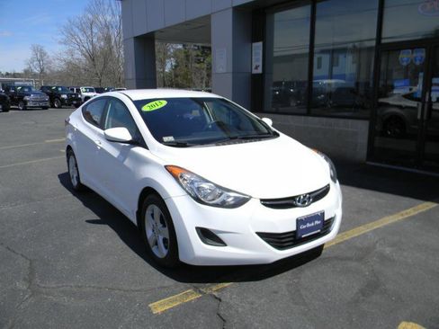Used 2013 Hyundai Elantra GLS FWD image 2