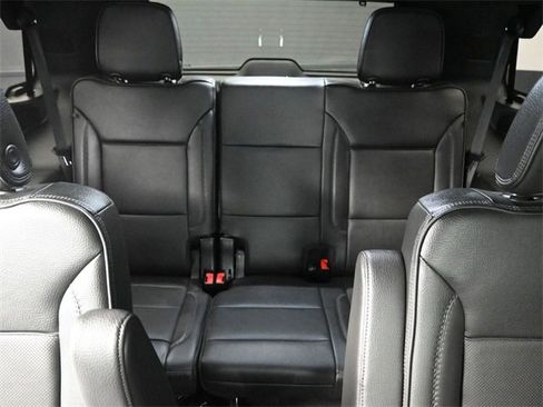 Used 2023 GMC Yukon Denali image 12