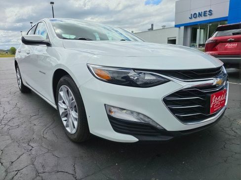 Used 2021 Chevrolet Malibu LT FWD image 7