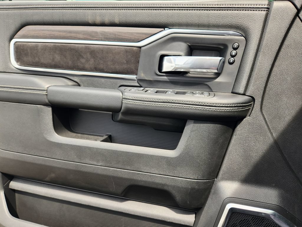 New 2026 RAM 3500 Laramie w/ Night Edition AWD/4WD image 19