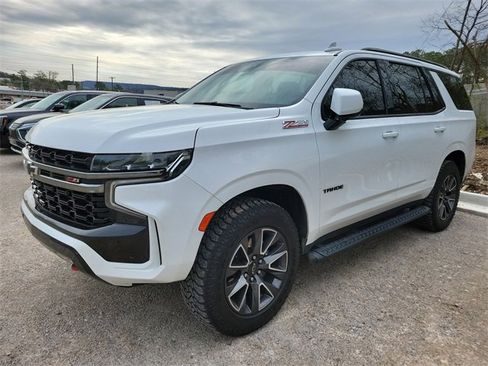 Used 2022 Chevrolet Tahoe Z71 w/ Luxury Package image 3