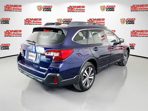 Used 2018 Subaru Outback 2.5i Limited AWD/4WD image 16