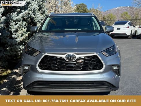 Used 2024 Toyota Highlander XLE image 3