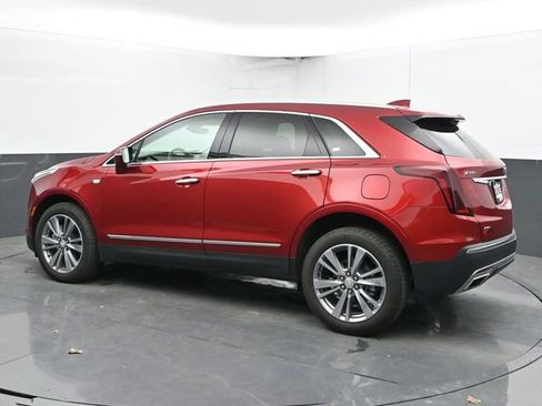 Used 2025 Cadillac XT5 Premium Luxury AWD/4WD image 7
