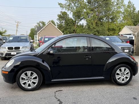 Used 2008 Volkswagen Beetle S FWD image 5