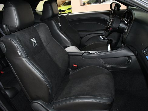 Used 2023 Dodge Challenger R/T Scat Pack RWD image 8