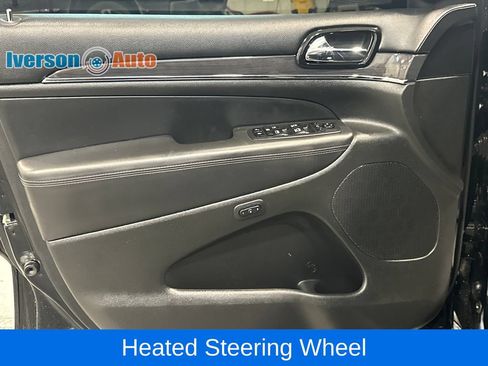 Used 2020 Jeep Grand Cherokee Overland AWD/4WD image 15