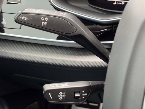 Certified 2024 Audi RS Q8 w/ Black Optic Package image 25