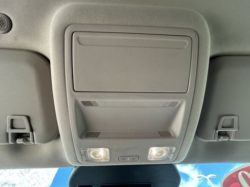 Used 2020 Ford Escape SE image 27