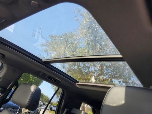 Certified 2021 GMC Yukon Denali w/ Denali Premium Package image 20