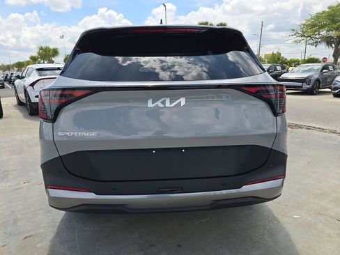 New 2026 Kia Sportage EX FWD image 7
