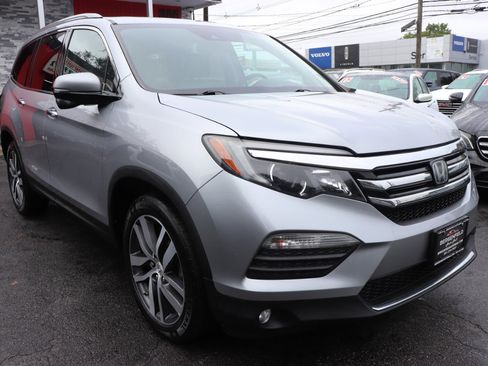 Used 2016 Honda Pilot Touring image 7