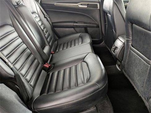 Used 2020 Ford Fusion SEL image 26