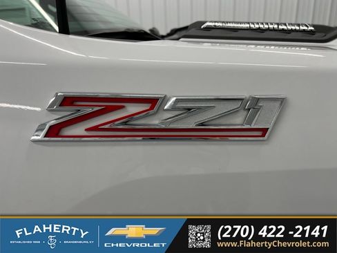 Used 2025 Chevrolet Silverado 2500 LT AWD/4WD image 19