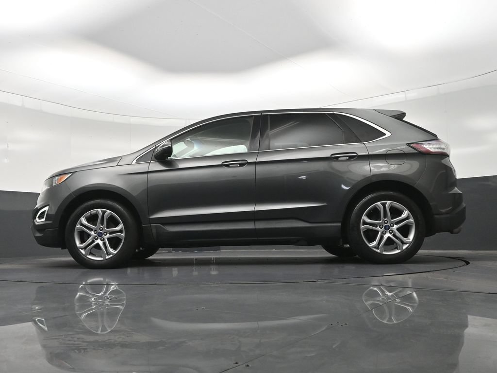 Used 2018 Ford Edge Titanium FWD image 29