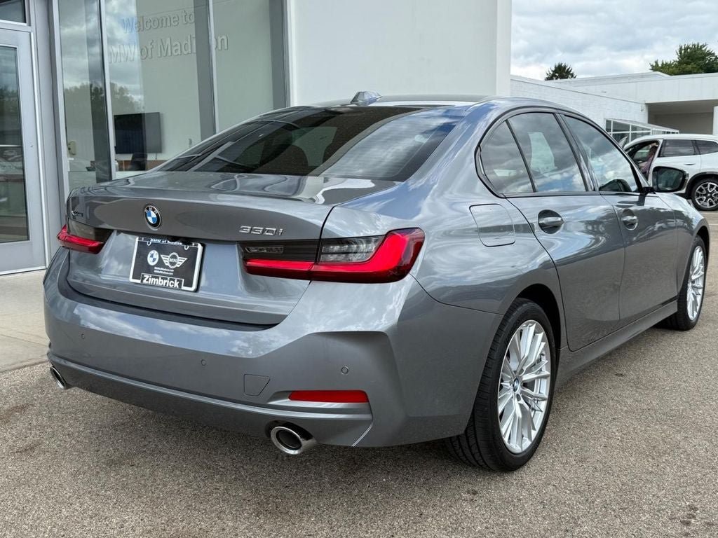Used 2023 BMW 330i xDrive Sedan w/ Premium Package AWD/4WD image 3