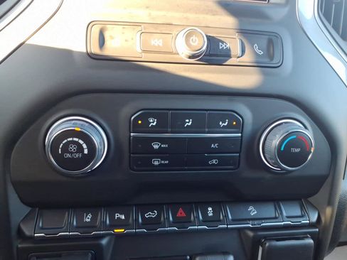 Certified 2025 Chevrolet Silverado 2500 Custom w/ Custom Value Package image 21