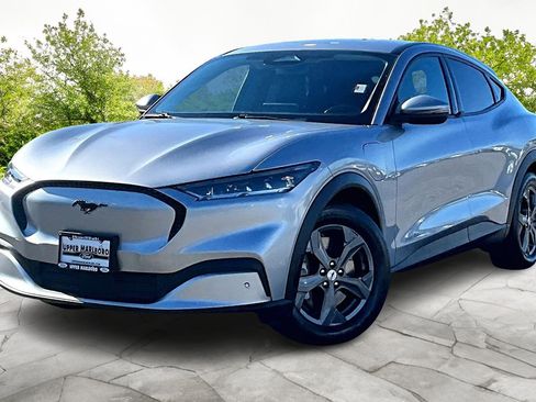 Used 2021 Ford Mustang Mach-E Select image 12