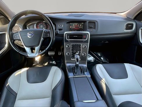 Used 2016 Volvo S60 T5 Cross Country Platinum w/ Protection Package AWD/4WD image 7