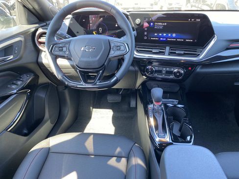 New 2026 Chevrolet Trax RS w/ Driver Confidence Package FWD image 8