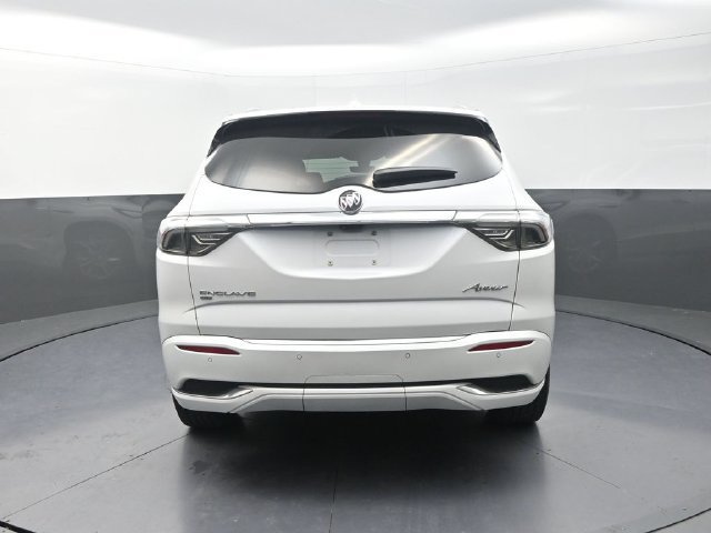 Used 2023 Buick Enclave Avenir w/ Avenir Technology Package AWD/4WD image 9