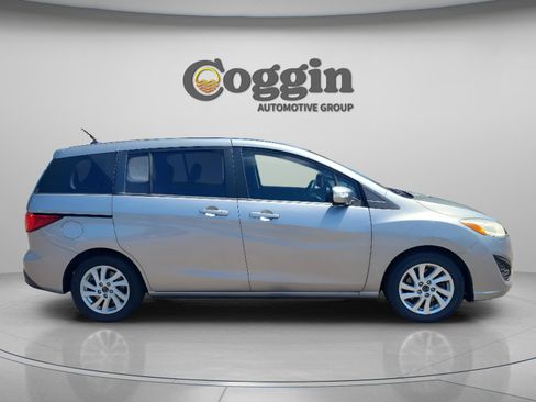 Used 2015 MAZDA MAZDA5 Sport FWD image 6