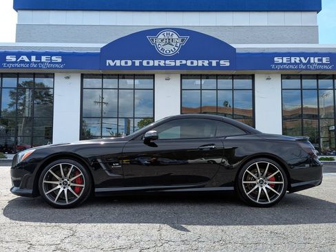 Used 2016 Mercedes-Benz SL 63 AMG image 1