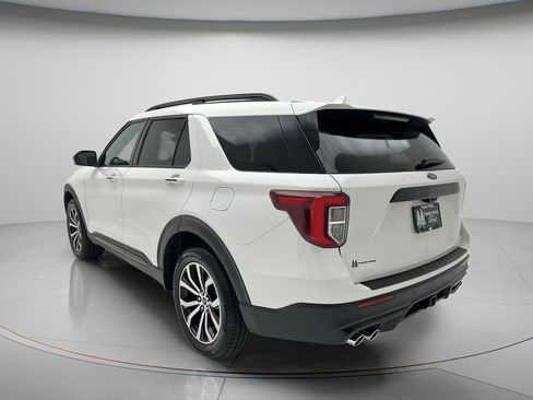 Used 2022 Ford Explorer ST AWD/4WD image 7