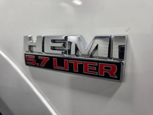 Used 2017 RAM 1500 Laramie AWD/4WD image 6