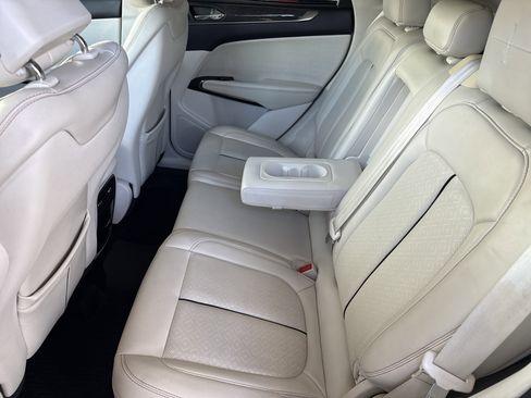 Used 2018 Lincoln MKC Black Label FWD image 10