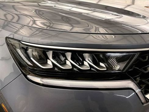 Used 2023 Kia Sorento LX AWD/4WD image 27