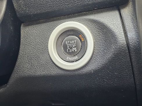 Used 2014 RAM 2500 Laramie w/ Convenience Group AWD/4WD image 28